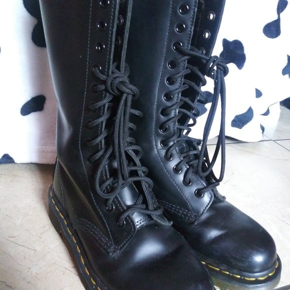 Dr. Martens | Shoes | Dr Martens 914 Smooth Tall Leather Boots | Poshmark